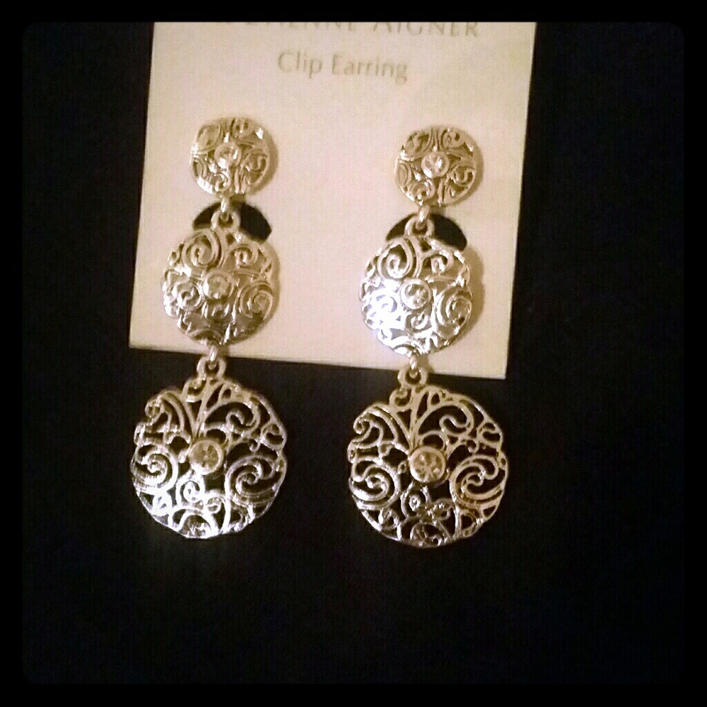 Clip on earings